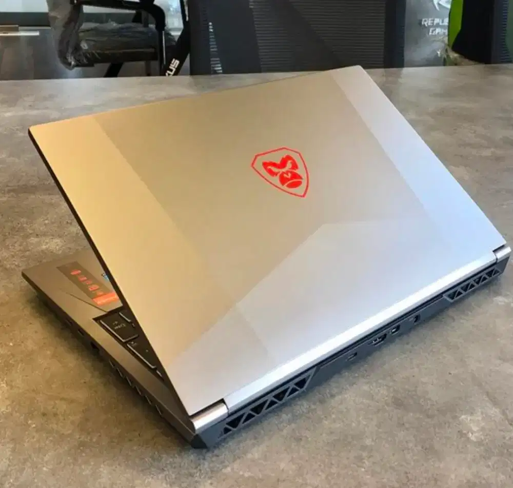 Axio Pongo 760V1 Core i7-12650H Ram 16GB RTX4060 8Gb Garansi 1thn