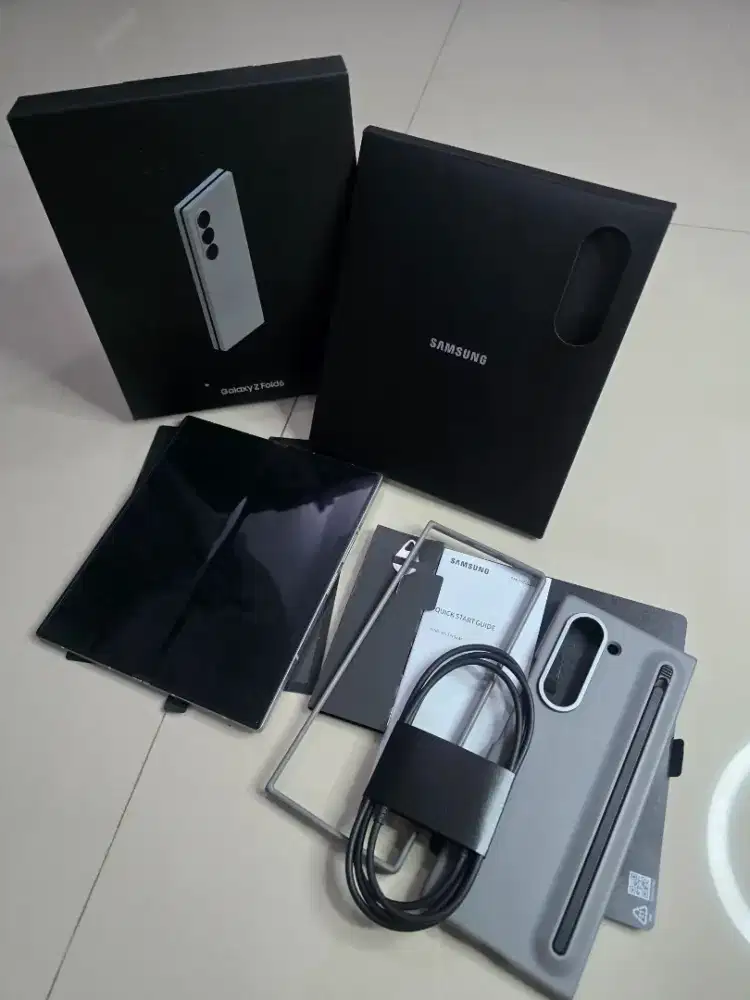 SAMSUNG Galaxy Z FOLD 6 SEIN FULLSET free Stylus PEN | no dent