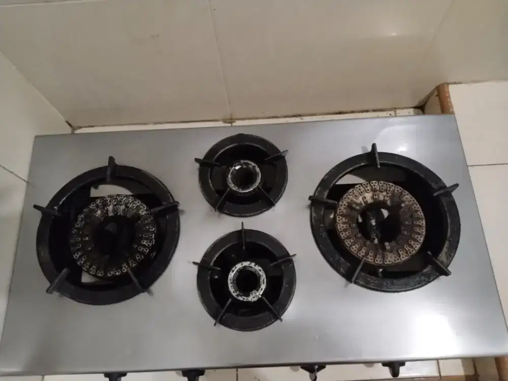 Kompor Gas Rinnai 4 Tungku RI-4RSP