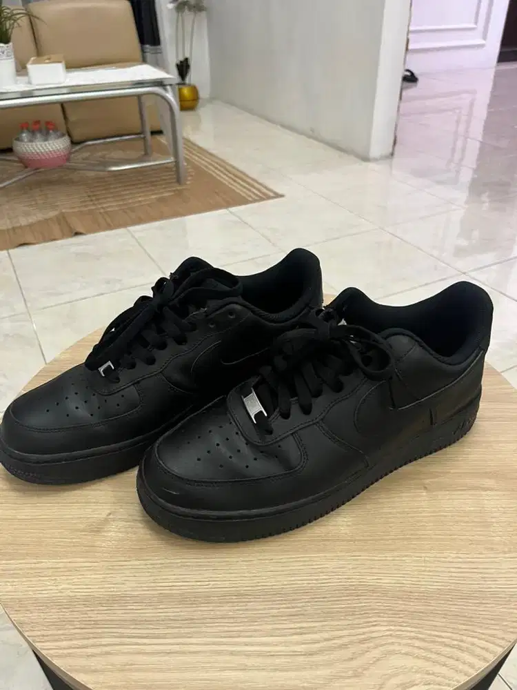 SEPATU NIKE AIR FORCE 1