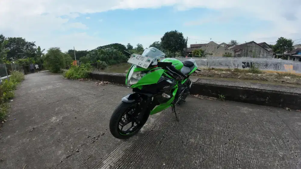 DI JUAL KAWASAKI NINJA 250 SL LIVERY SEPESIAL KRT KAWASAKI RACING TEAM