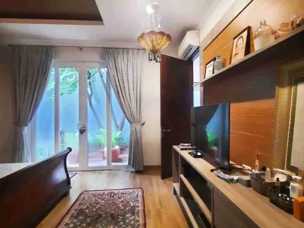 DIJUAL RUMAH BAGUS DALAM KOMPLEK DICILANDAK, CIPETE JAKARTA SELATAN.