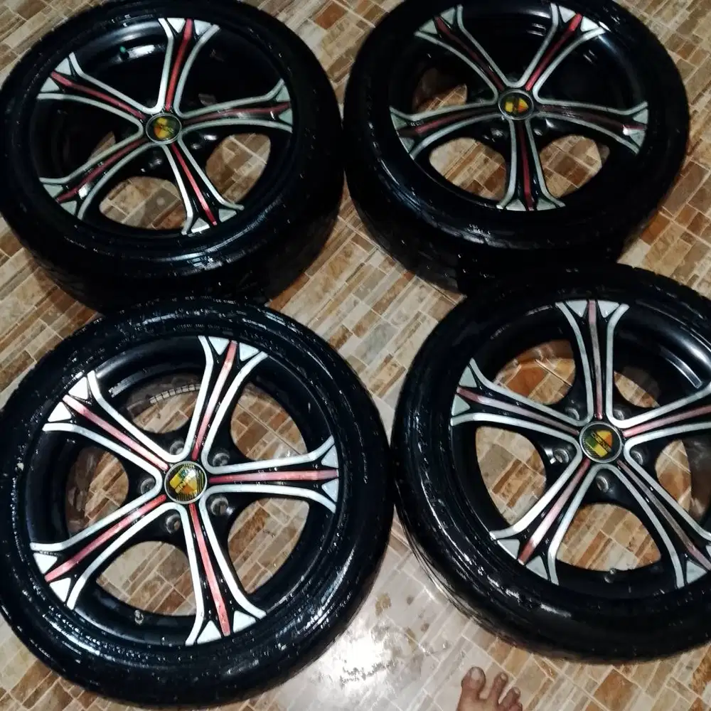 D jual ban dan velek y a r16 lobang5 lebar bna 205/50 lobnag lima