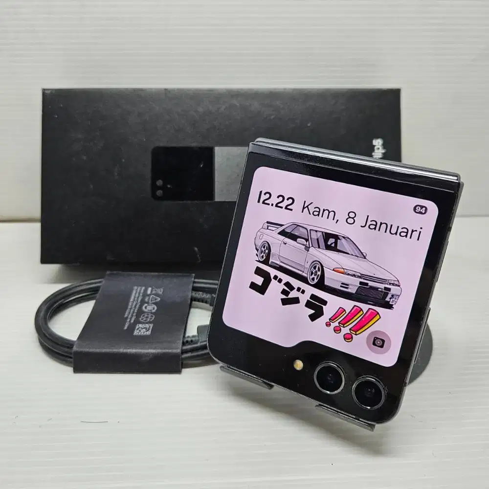 SAMSUNG GALAXY Z FLIP 5 5G 8/256 GRAPHITE EX SEIN RESMI MULUS NO MINUS