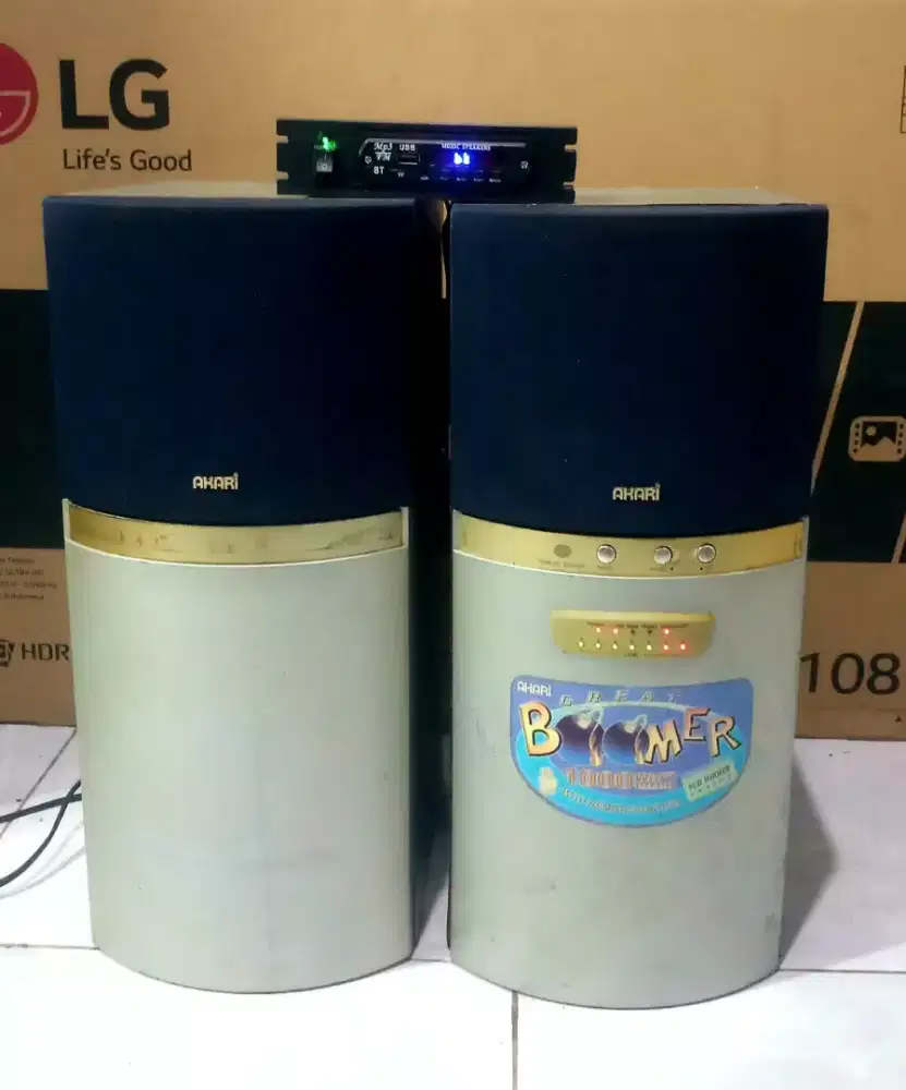 Speaker aktif AKARI BOOMER 10000WATT BASS MANTAP