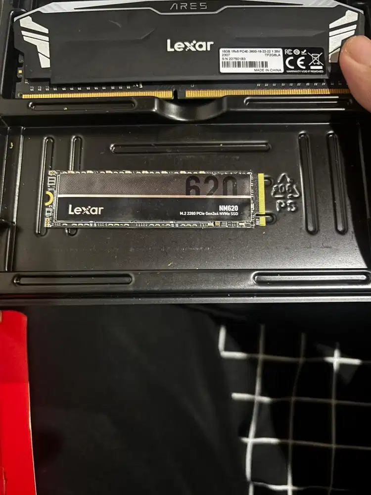 SSD LEXAR 1 TB bekas