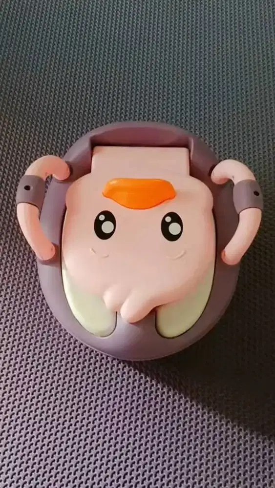 Dijual pispot anak karakter bebek warna pink ungu