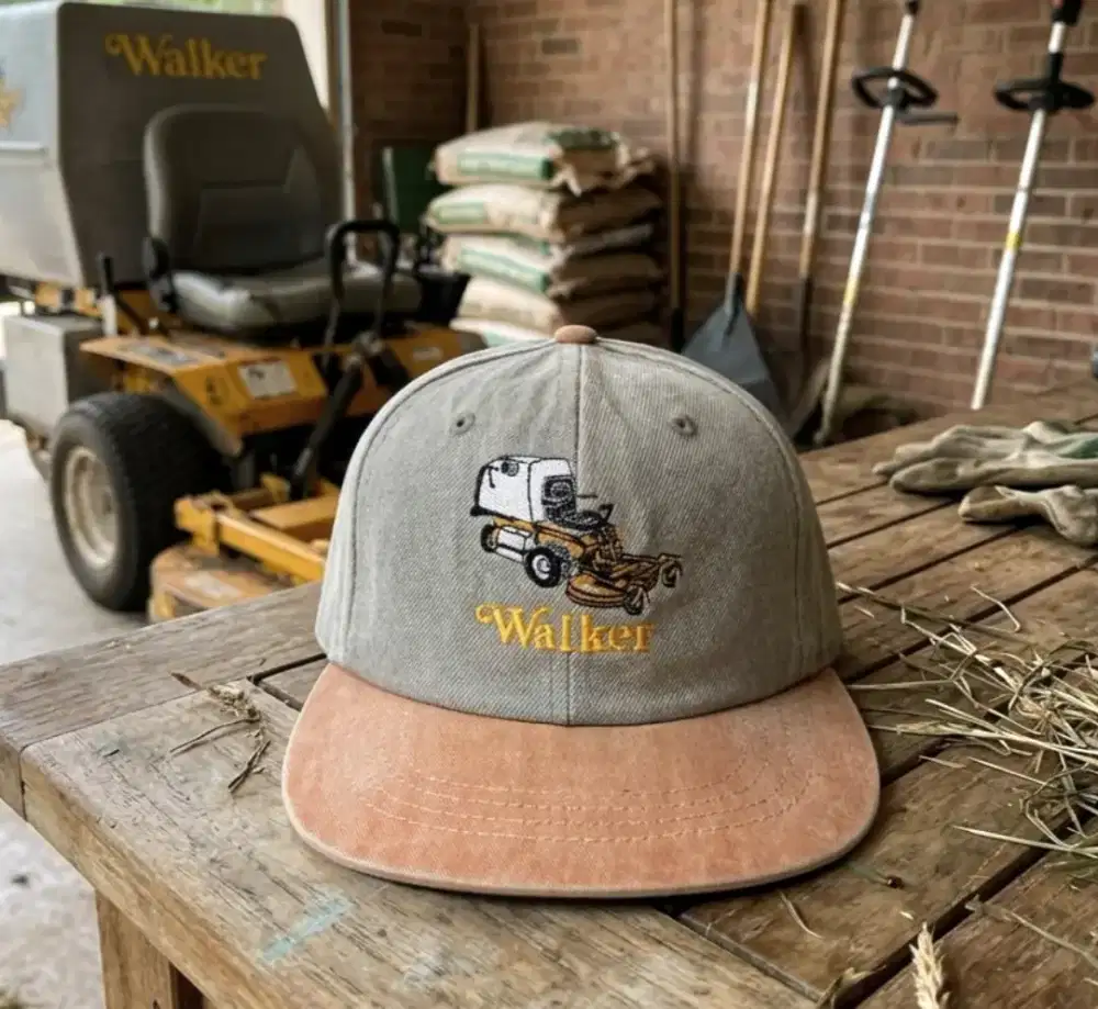 Topi Vintage Flat Brim Logo Traktor Blades Made in USA Original Second