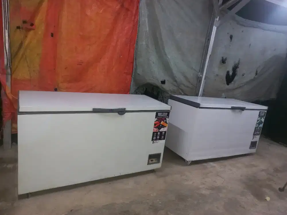 Frizer box pembeku
