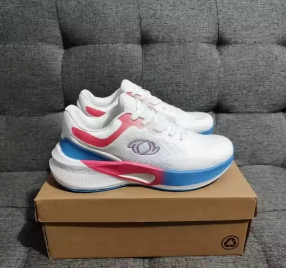 Sepatu astec run size 44 murah