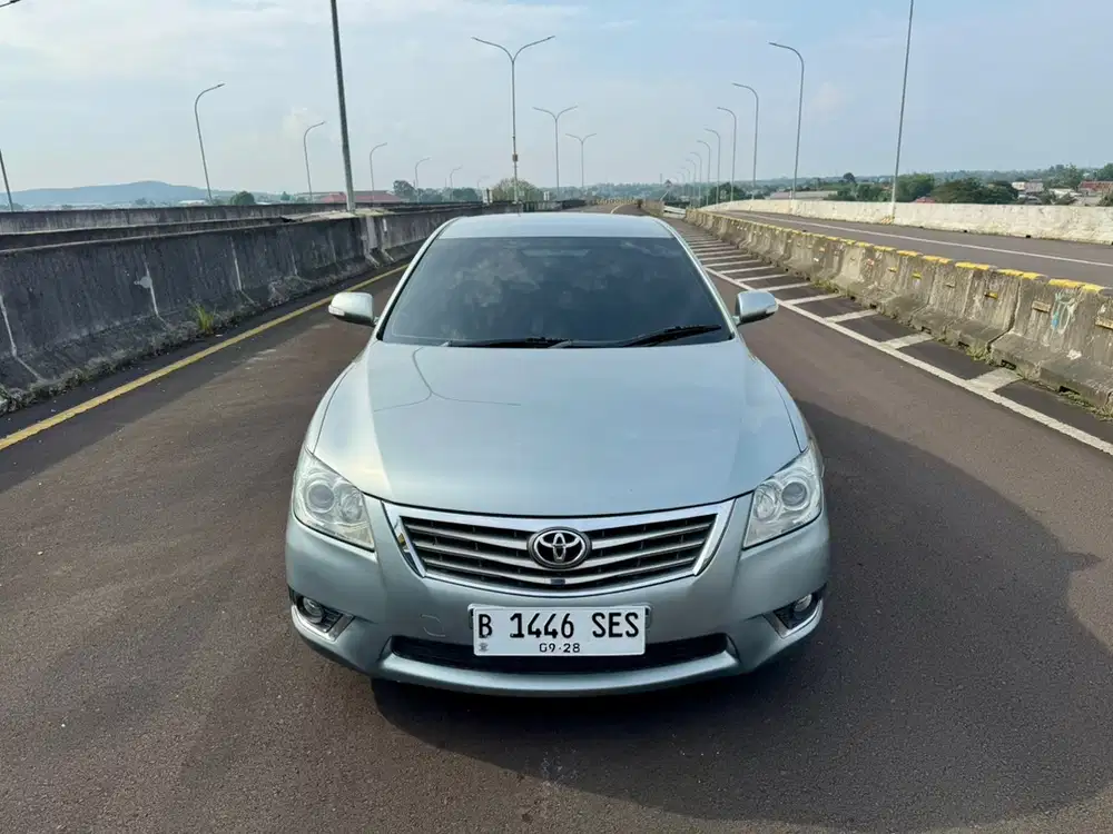 New Camry 2.4 G, A/T Matic, Warna Silver Metalik, 2009, KM 178rb