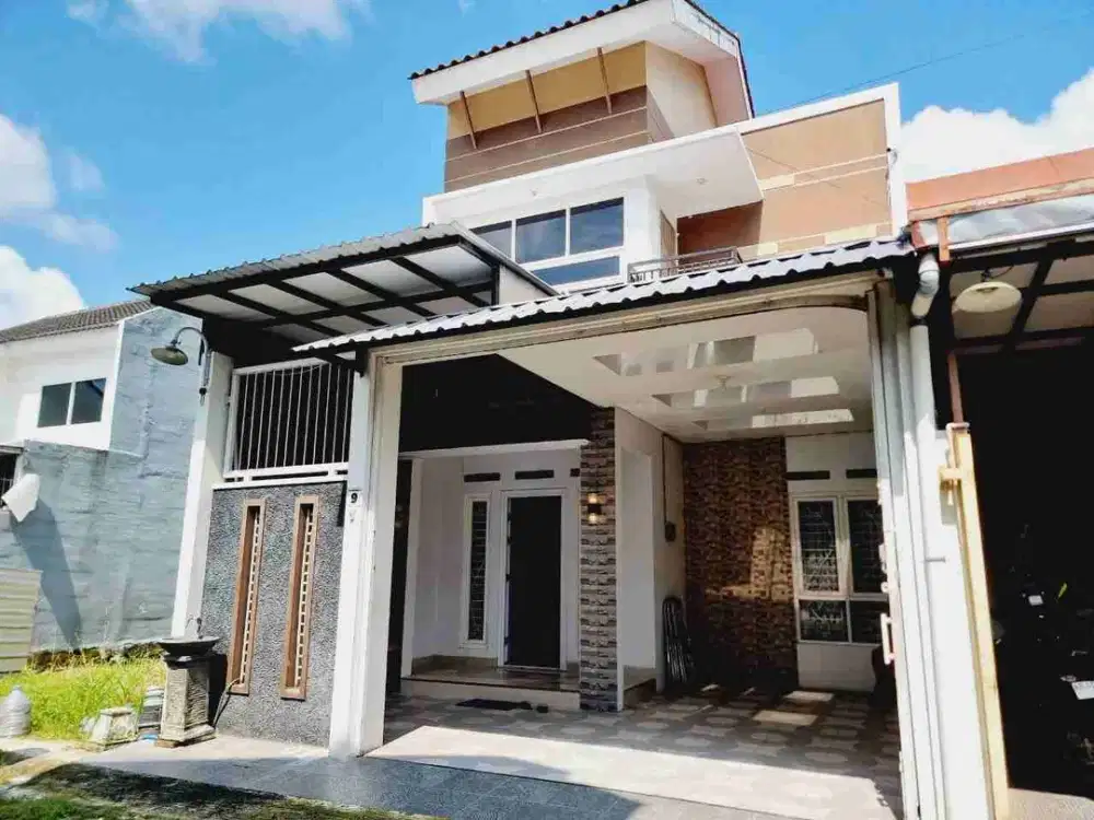 Turun Harga Rumah Bagus 1,5 Lantai