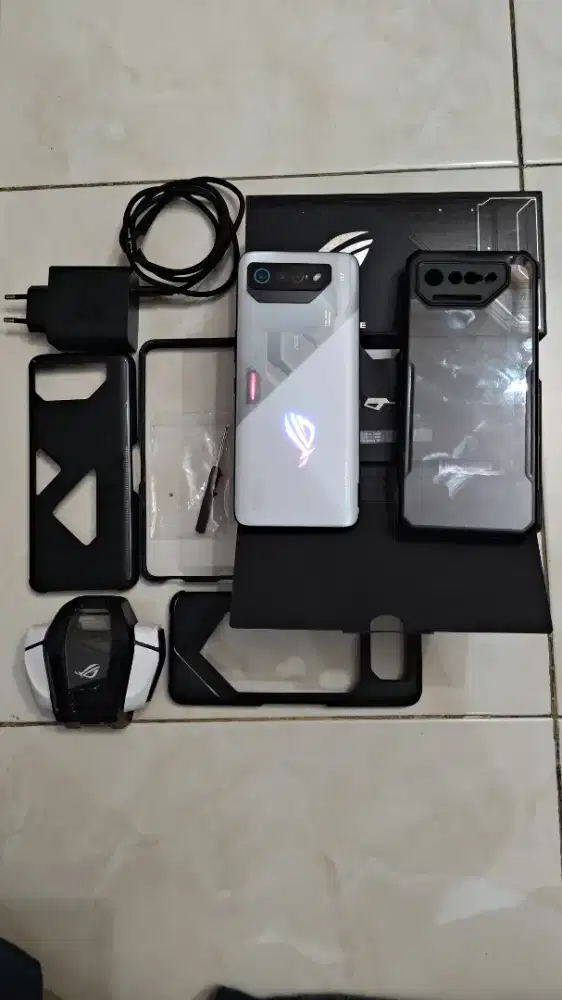 Asus ROG Phone 7 + Bonus Aero Activecooler 6