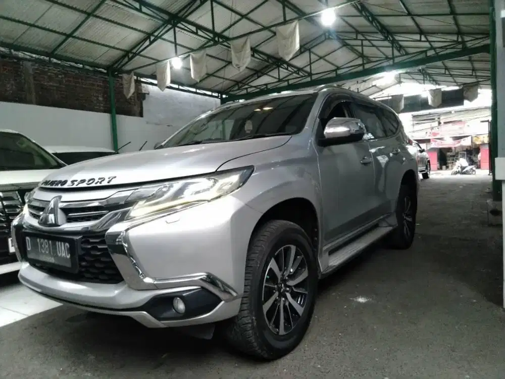 Mitsubishi Pajero Sport Dakkar 2016 silver jubile