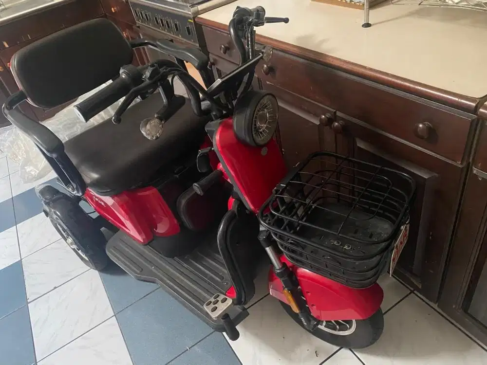 MOTOR LISTRIK RODA 3 (LIKE NEW)