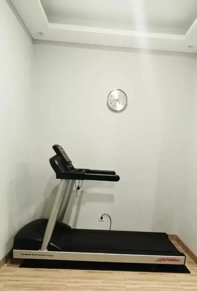 Treadmill life fitness