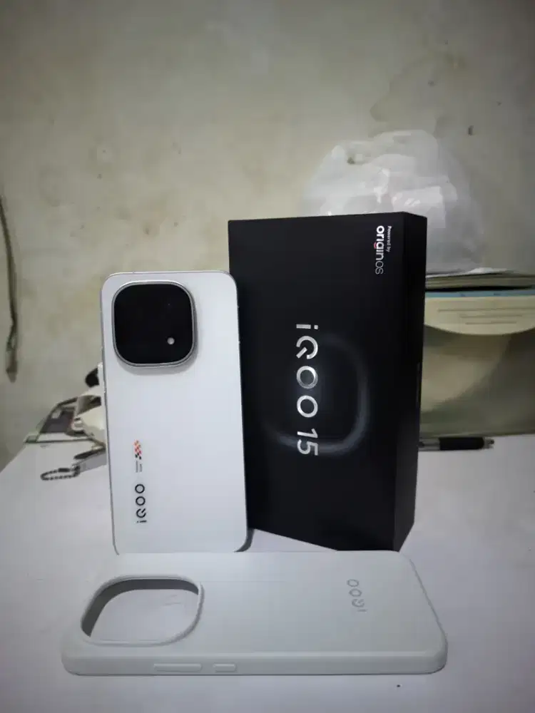 JUAL VIVO IQOO 15 VARIAN 16/512 LIKE NEW