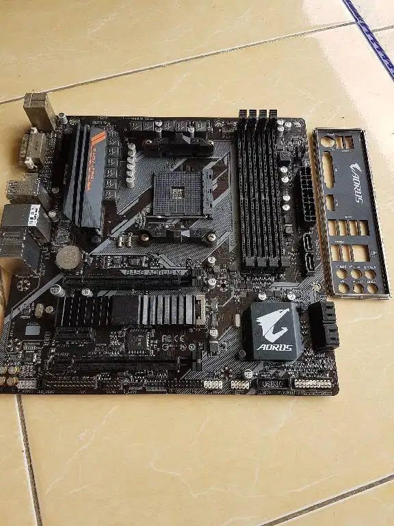Motherboard Gigabyte B450M AORUS M AMD AM4 Support 5000 series