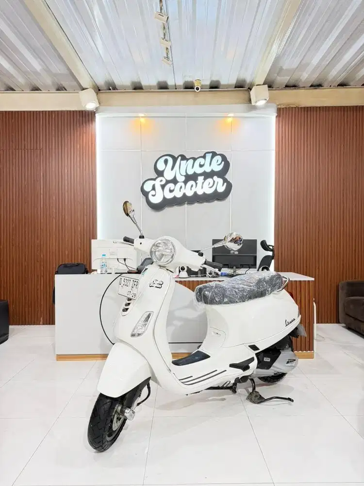 Vespa LX 125 iGet 2024 Facelift Putih