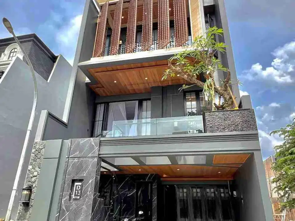 Jual rumah private pool siap huni dekat ragunan dan cilandak Jakarta selatan