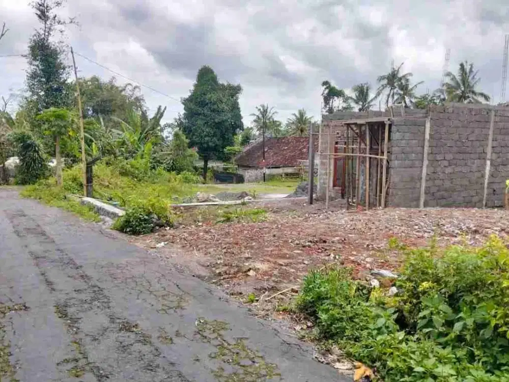 tanah murah dibarat pasar pakem jl Kaliurang km 16