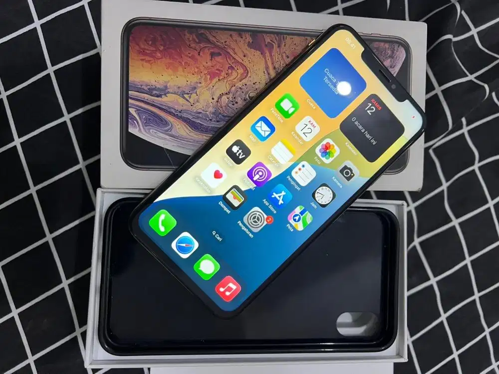 Iphone xs max 64gb