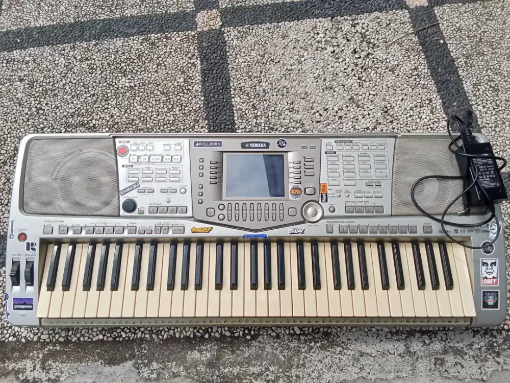 Keyboard piano organ Yamaha psr 2100