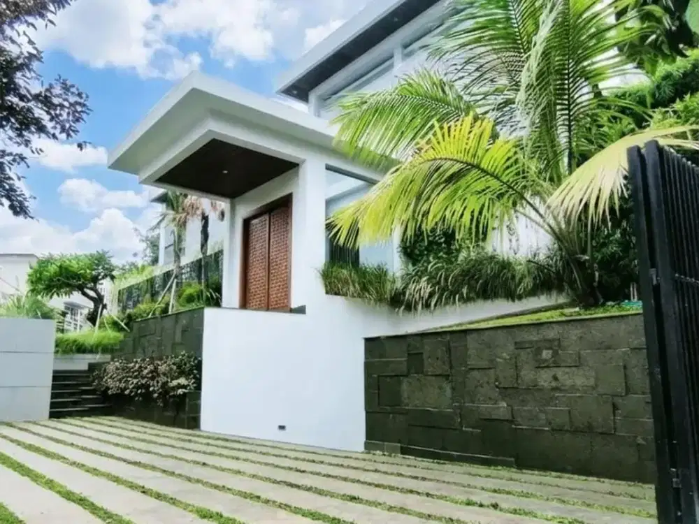 dijual cepat rumah hook private pool harga 25 m nego