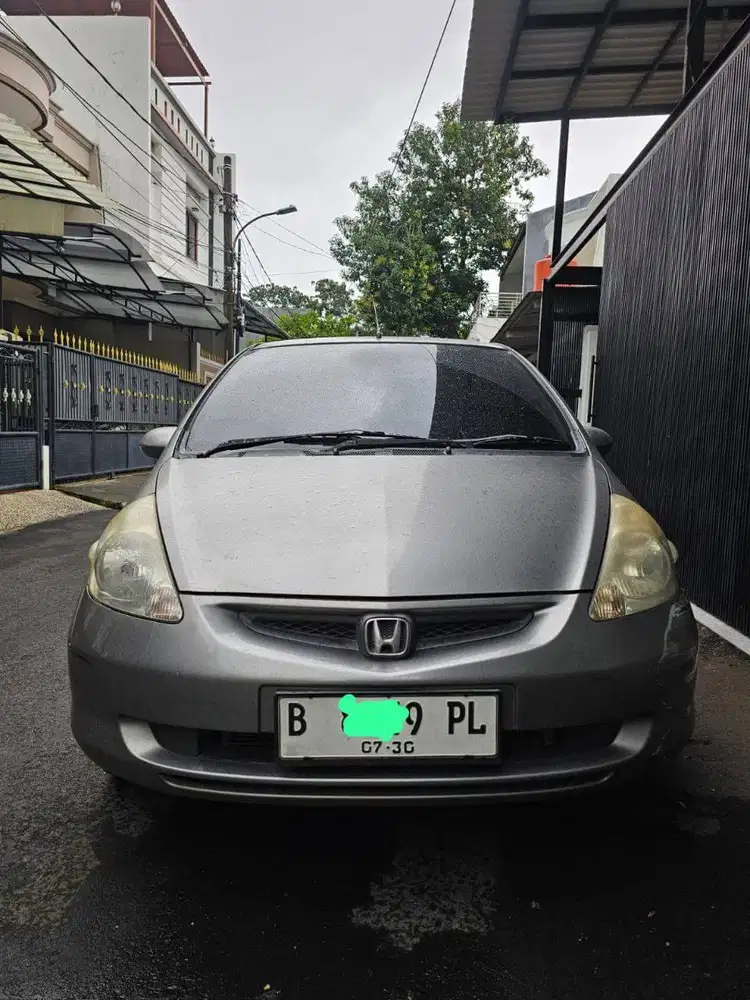 DIJUAL HONDA JAZZ IDSI 2005 AT