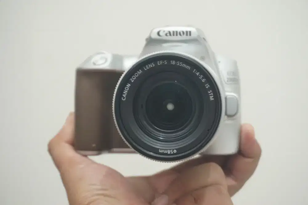 CANON EOS 200D MARK II KIT 18-55mm IS STM 2 WIFI Kamera