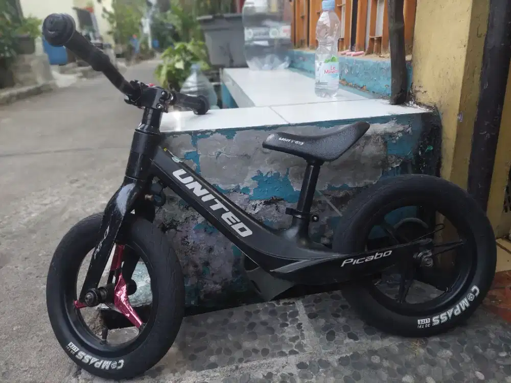 ​[DIJUAL] Balance Bike United Picabo - Kondisi Oke & Siap Pakai!