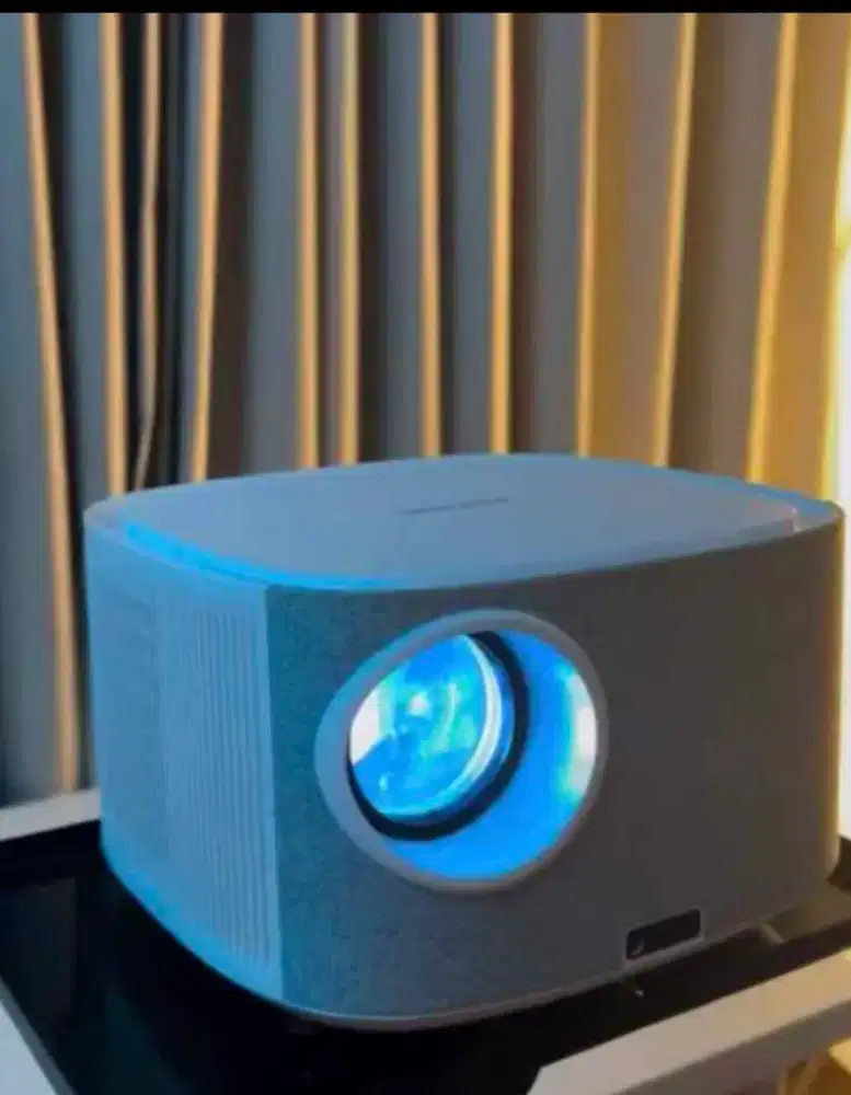 POLYTRON SMART PROJECTOR