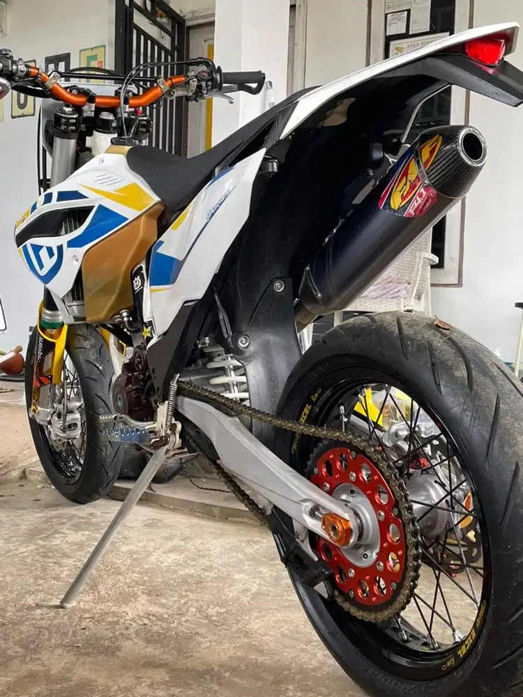 Husqvarna Supermoto 2018