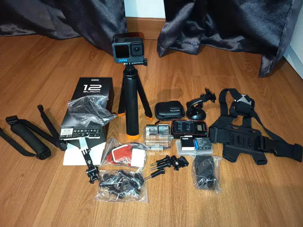 GoPro Hero 11 Black Full Set Like New