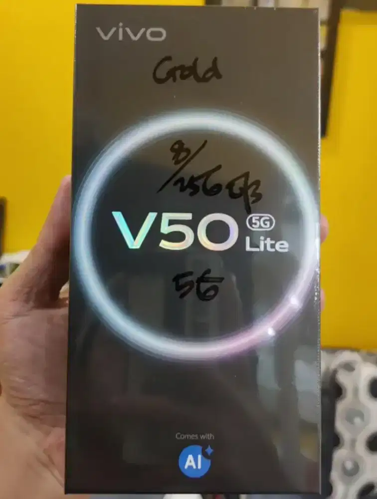 VIVO V50 Lite 5G 8GB+256GB Gold BNIB Garansi Resmi Indonesia