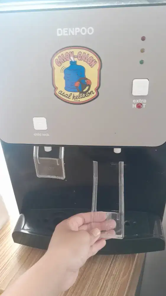 Dispenser Denpoo Panas & Normal – Berfungsi Baik (Minus Tuas)