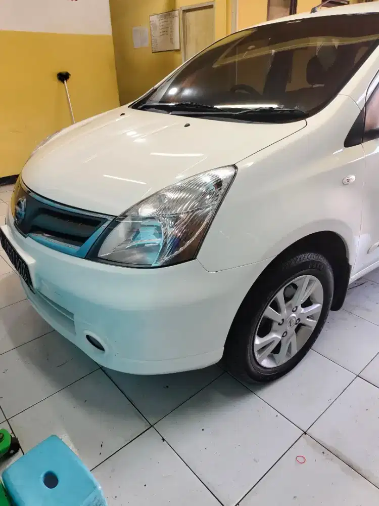 Livina XV AT 2012 Putih KM 91rb Asli Pajak Panjang Tipe Tertinggi