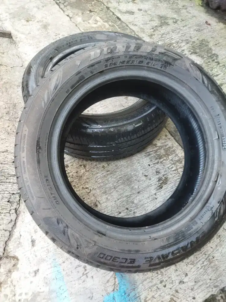 Ban Dunlop 205/55 R16