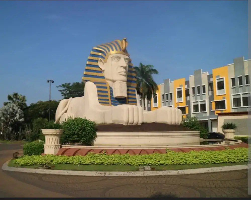 Rumah Minimalis, Bagus, bersih terawat, di perum Mewah Legenda Wisata