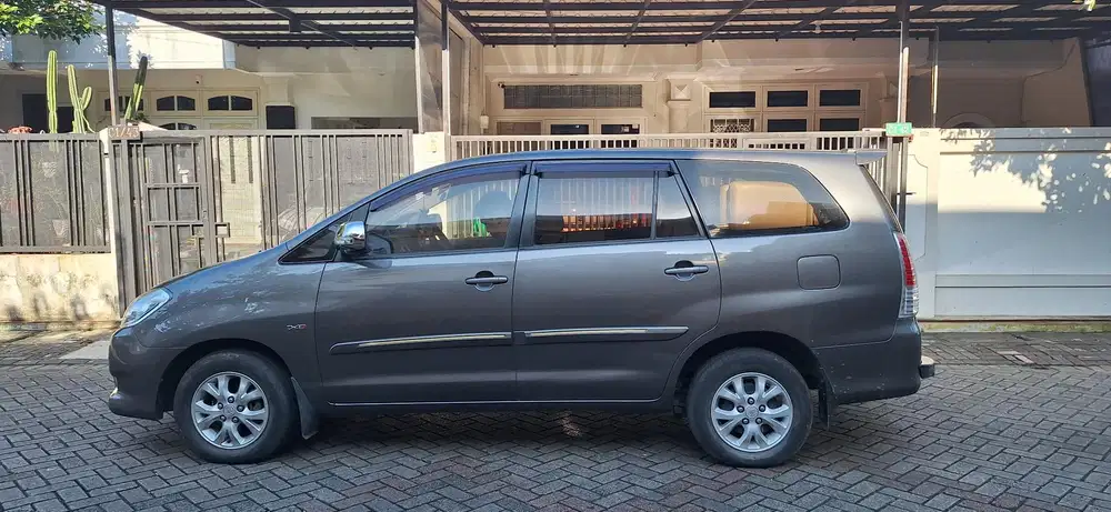 Toyota Kijang Innova 2011 Diesel