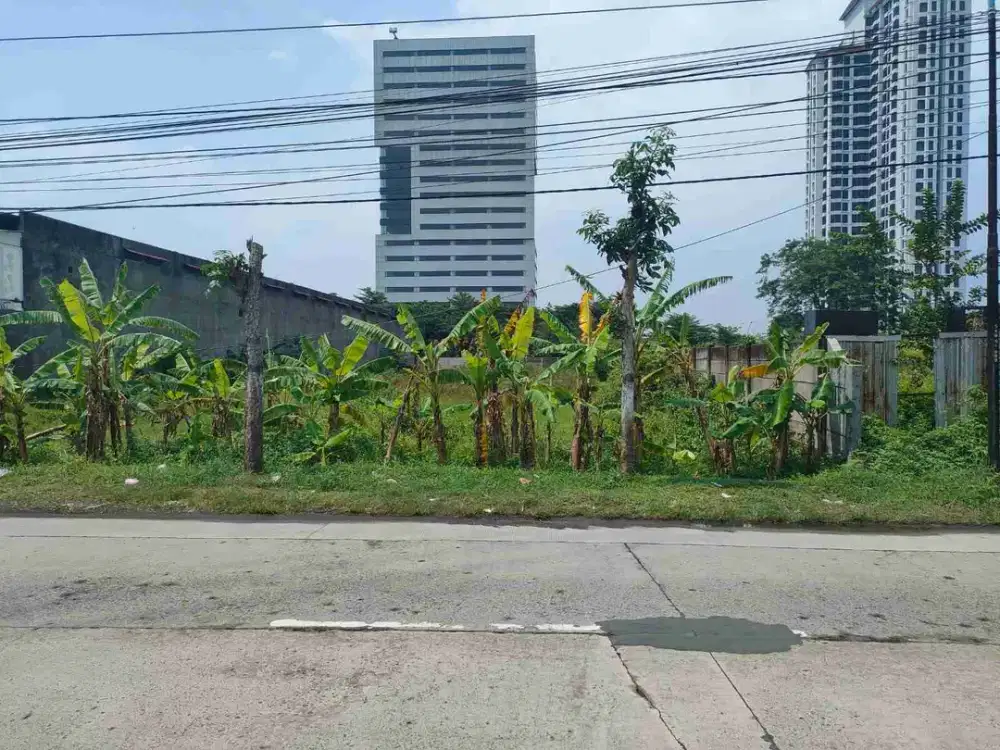 Tanah Dekat Patung Kuda Kawasan Solo Baru Surakarta