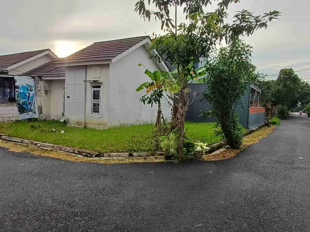 Rumah Hook Murah dekat pos security di Citra Indah