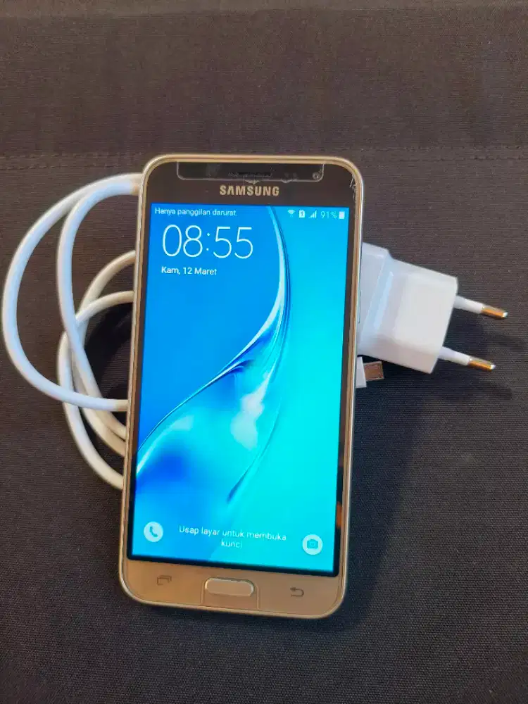 SAMSUNG GALAXY J3