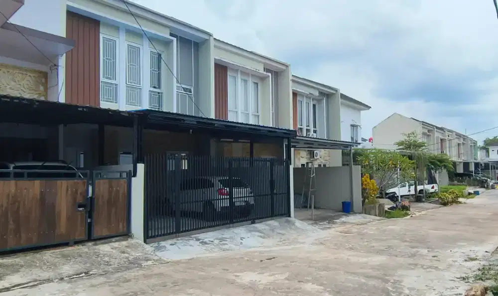 Rumah Baru Regency Castarica Semi Furnish Nego