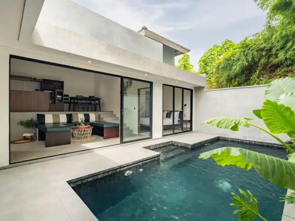 FOR RENT  MODERN MINIMALIST VILLA – STRATEGIC LOCATION IN KEROBOKAN (READY TO MOVE IN)