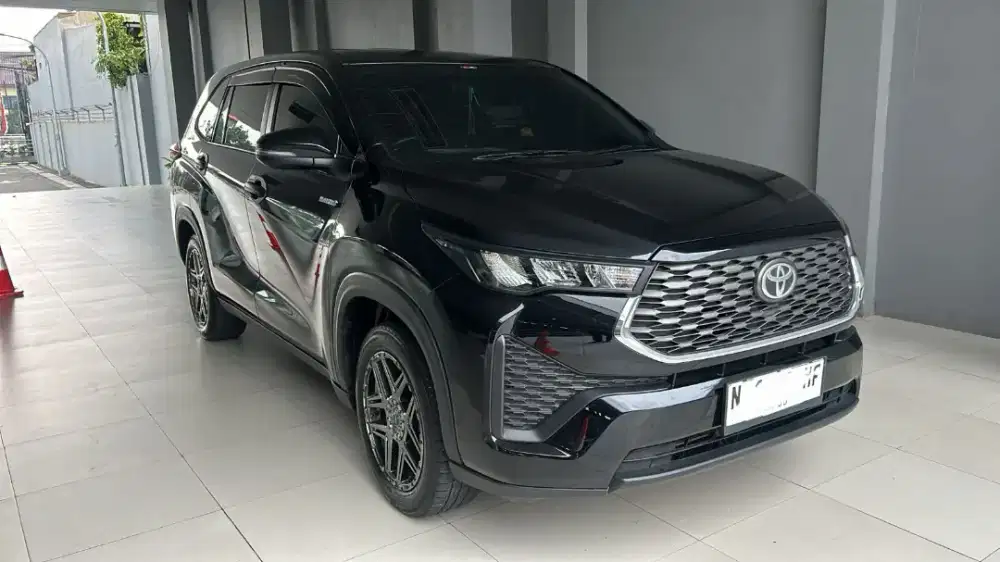 Innova zenix istimewa