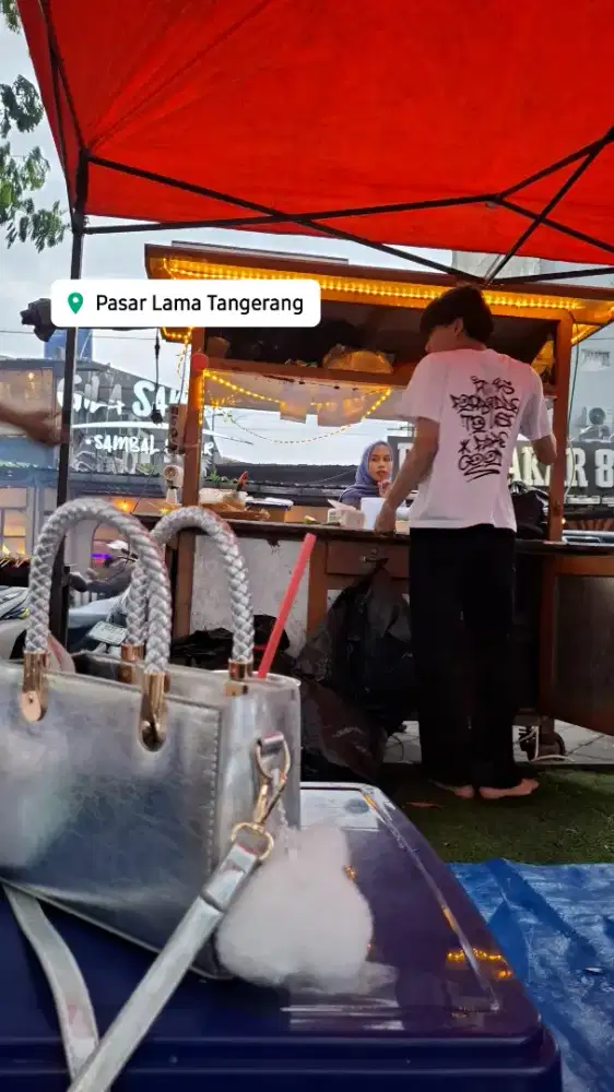 Buka loker selama libur lebaran