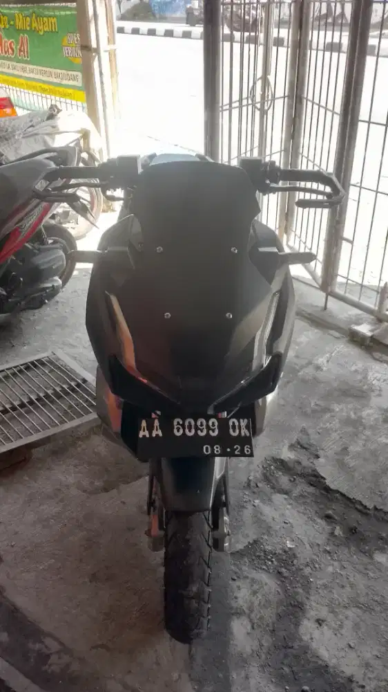 Honda adv kondisi juara km low