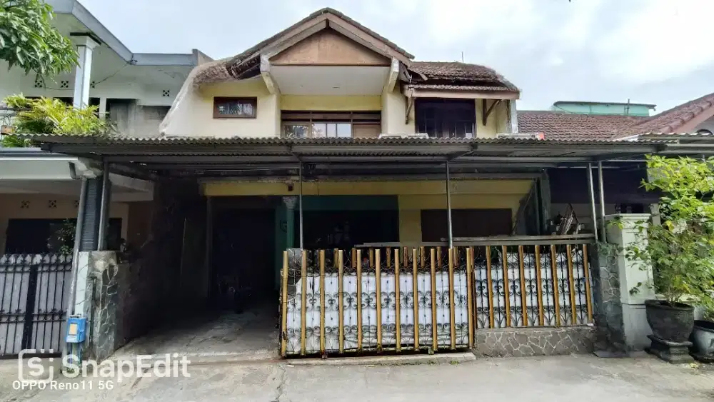 Dijual rumah 3 lantai area Sawojajar siap huni