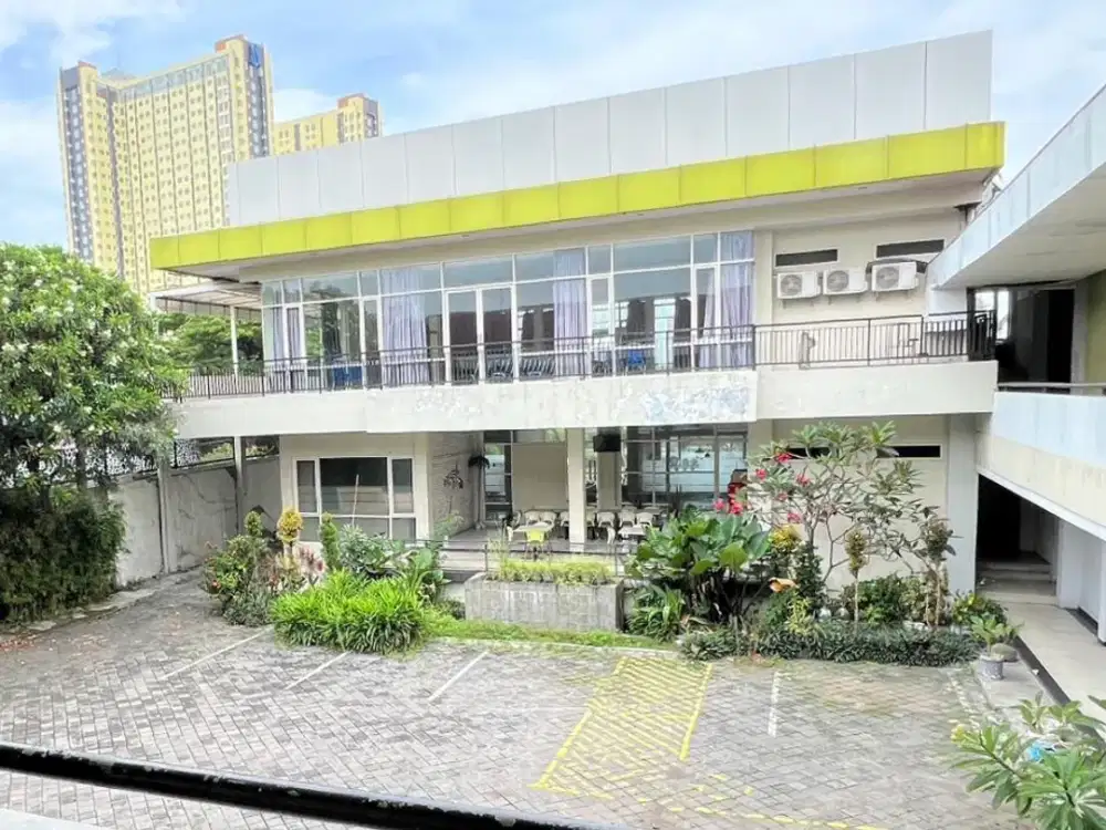 Gedung Eks Hotel Nempel Jl Raya MERR Strategis Harga Termurah